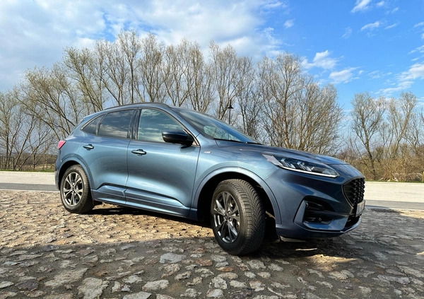 Ford Kuga cena 95900 przebieg: 24500, rok produkcji 2020 z Bodzentyn małe 232